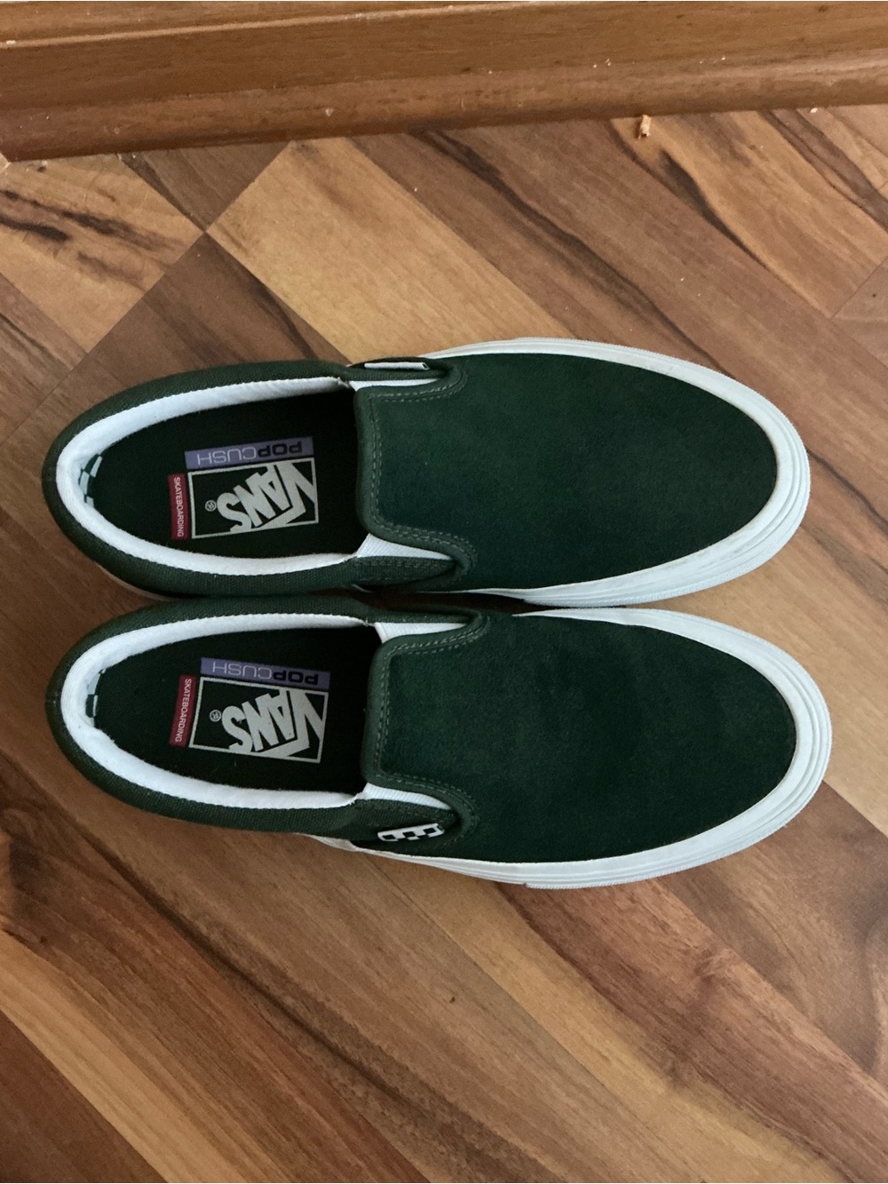 Vans Slip-On cavas & Suede Men’s Shoes in Dark Green with White Trim